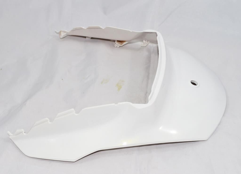 Alpha Arka Kuyruk Beyaz